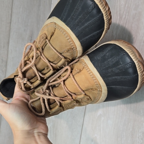 Sorel Women Ankle Out N About Leather Saltwater boots shoes sz 9 - Picture 5 of 12